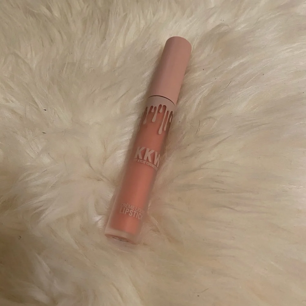 Kylie Cosmetics KKW Liquid Lipstick (Kim) - Picture 1 of 2